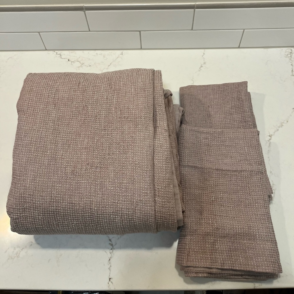 NWOT King Pottery Barn European Fax Linen Waffle Duvet Cover & 2 Standard Shams